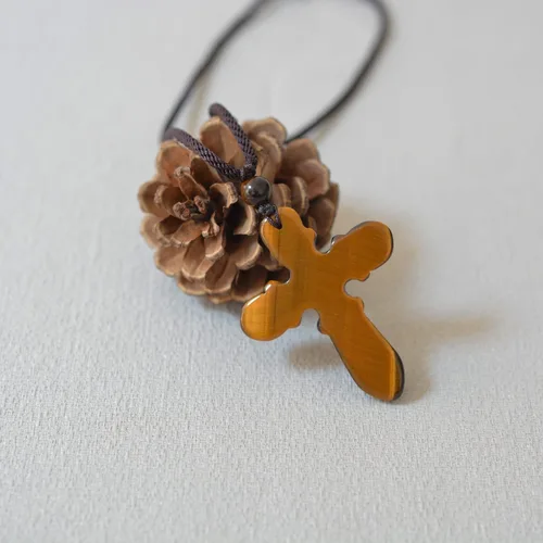Miniatura 5 de QIANXU Collares de cruz de cristal de ojo de tigre para mujeres y hombres, amuleto de protección de Jesús, collar con colgante de joyería curativa
