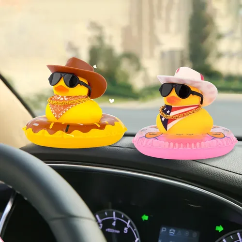 Miniatura 7 de wonuu Decoración de coche de pato de goma, accesorios para automóvil, adorno para tablero de instrumentos con sombrero de vaquero occidental, anillo