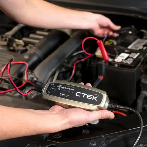 Miniatura 6 de CTEK 40-658 NXT 5 Cargador de batería y mantenedor completamente automático de 4.3 amperios 12V