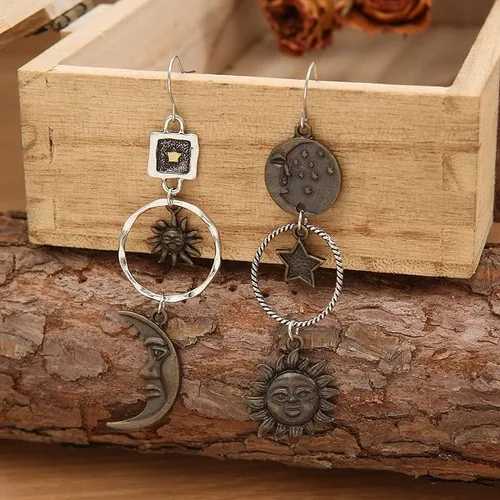 Miniatura 7 de Aretes colgantes vintage de sol y luna para mujer, aretes asimétricos de mitología griega (dorado)