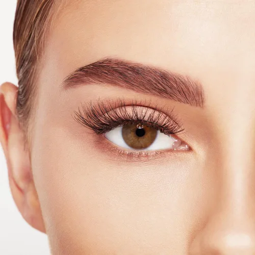 Miniatura 7 de Ardell Naked Natural Lashes 422 - Pestañas postizas de aspecto natural con Invisiband, tira de pestañas suaves de volumen y delicadas para uso