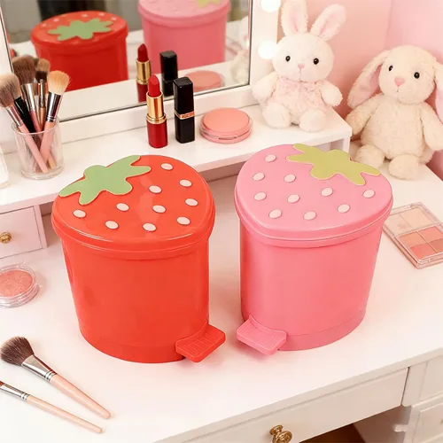 Miniatura 2 de Bote de Basura de Fresa, Bote de Basura de Plástico Lindo de 1 Galón para Escritorio Kawaii Pequeño Bote de Basura de Fresa para Dormitorio con 2