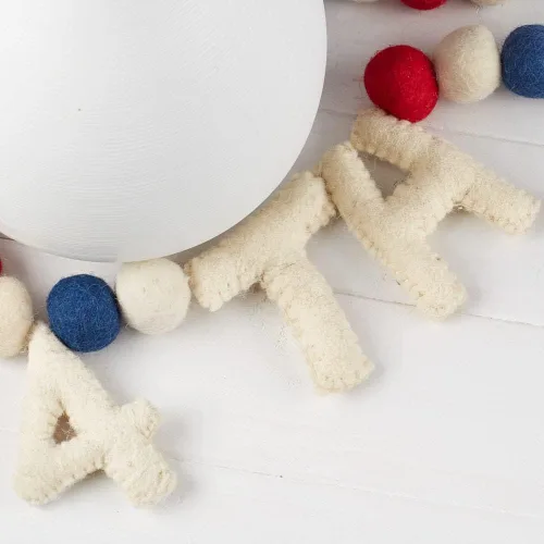 Miniatura 3 de Guirnalda de lana de fieltro del 4 de julio con adornos de estrella de Factory Direct Craft para decoración del 4 de julio y exhibiciones patrióticas