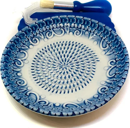 Miniatura 2 de BonCera, Juego de 4 platos de rallador de ajo de cerámica de alta calidad todo en uno - Diseño y estilo en relieve azul - Para ajo, jengibre