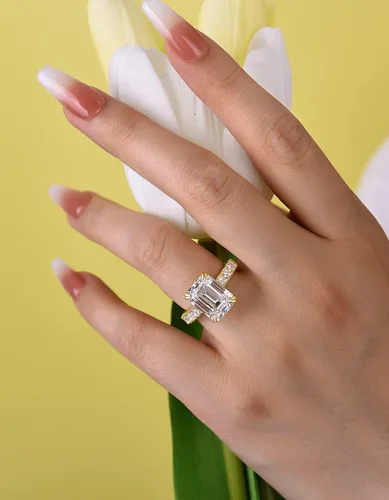 Miniatura 5 de Anillo de compromiso de 3 piedras de corte radiante de 5 quilates para mujer, anillo de diamantes de imitación, anillo de promesa de plata esterlina