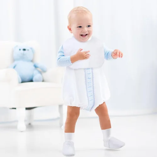 Miniatura 5 de Hicarer 5 piezas de regalos de bautismo para niños y niñas, incluyendo babero blanco bordado cruz babero bautizo zapatos y calcetines para bebé bebé