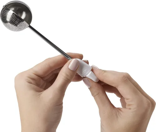 Miniatura 5 de OXO Good Grips Varita Espolvoreadora de Panadero para Azúcar, Harina y Especias