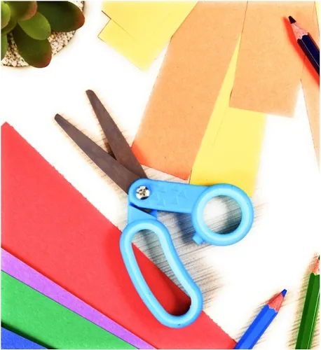 Miniatura 2 de Tijeras de 5 pulgadas para niños, paquete de dos (2)