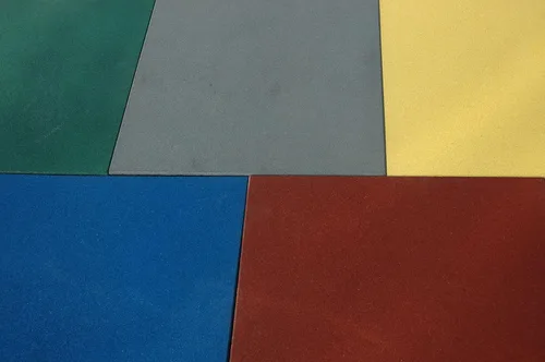 Miniatura 6 de RevTime Azulejos de goma entrelazados fáciles de hacer tú mismo para exteriores, 20 x 20 x 1 pulgada de grosor para uso en el patio de juegos, suelo