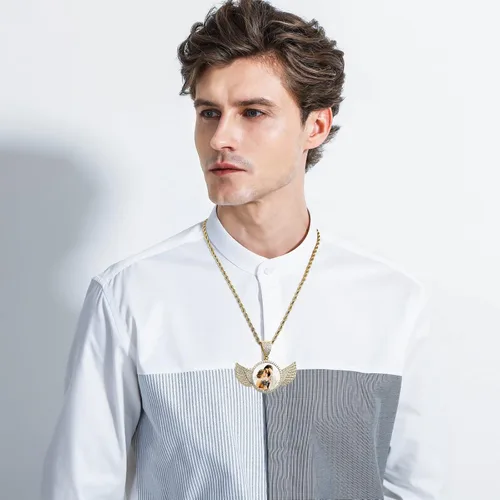 Miniatura 3 de INBLUE Collar personalizado de hip hop con foto de memoria, texto grabado personalizado para hombres y mujeres, ala de ángel helada de cobre, dije