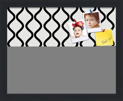 Miniatura 204 de PinPix Tablero de anuncios de corcho de 13 x 13 pulgadas. Este tablero decorativo enmarcado viene con diseño de ondas en blanco y negro y un marco