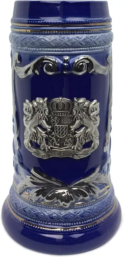 OktoberfestHaus - Taza de cerveza con escudo de armas del Bayern alemán, escudo de armas con emblema de metal sobre jarra de cerámica azul cobalto,