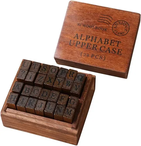 DIYOMR Sellos de letras vintage, sellos de goma de madera, juego de 26 sellos del alfabeto con caja de madera roja antigua vintage para hacer