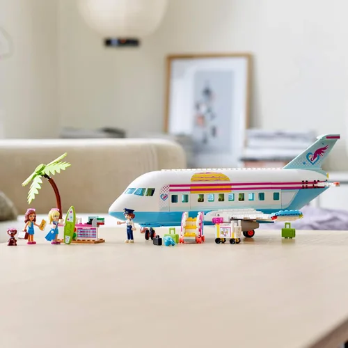 Miniatura 7 de LEGO Friends Heartlake City Airplane 41429, incluye Friends Stephanie y Olivia, y muchos accesorios divertidos para avión para despertar tiempos