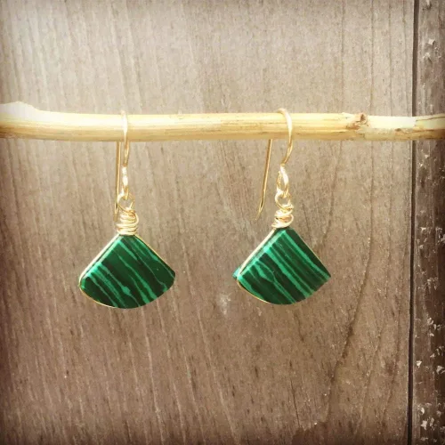 Miniatura 7 de Rumi Sumaq Joyería de Metal Tejida a Mano para Mujeres y Adolescentes – Aretes, Collares y Conjuntos de Plata de Ley y Oro de 14 Quilates