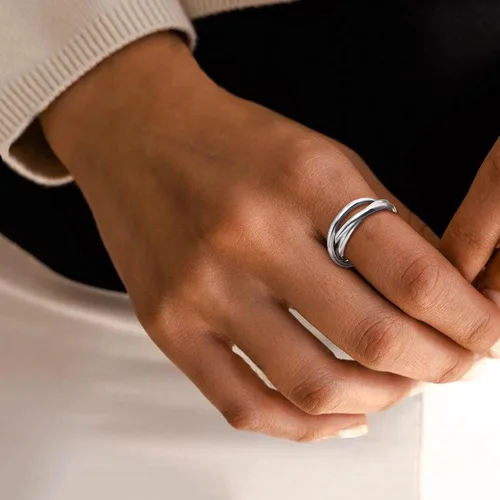 Miniatura 3 de JOYOLO Classy Trinity Initerlocking Rings for Women Grils, Stainless Steel 18K Gold Rolling Rings Fidget Rings For Anxiety, Dainty Women Finger