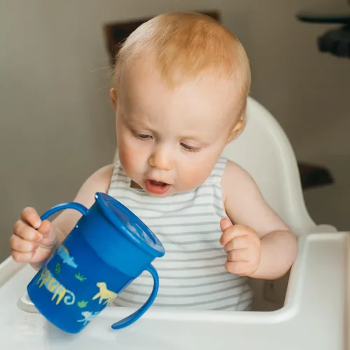 Miniatura 9 de Dr. Brown's Milestones™ Cheers360™ Taza, azul, de 7 oz (Paquete de 3)
