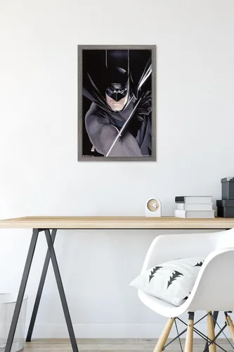 Miniatura 6 de Trends International DC Comics Batman - Póster de pared de retrato, 14.725 x 22.375 pulgadas, versión enmarcada de madera de granero