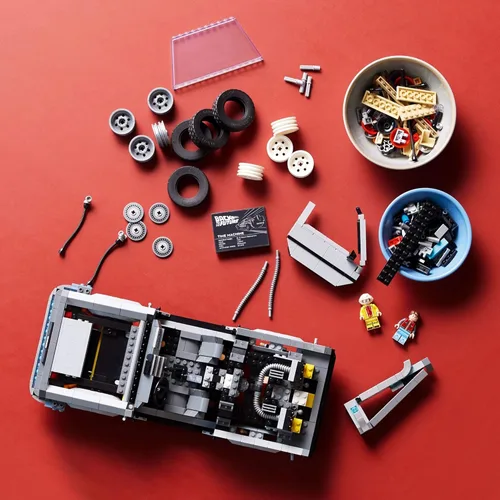 Miniatura 3 de LEGO Icons Máquina del Tiempo de Regreso al Futuro 10300, Kit de Construcción de Auto Modelo Basado en el DeLorean de la Película Icónica