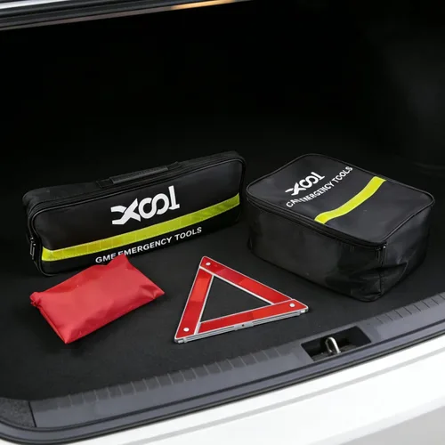 Miniatura 9 de XOOL Kit de emergencia para automóvil con cables de puente, kit de primeros auxilios, correa de remolque y juego de herramientas – Kit de seguridad