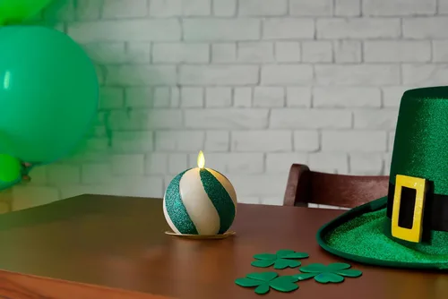 Miniatura 7 de Luminara - Vela de esfera de cuentas de cristal sin llama con purpurina para las fiestas - Bastón de caramelo verde - Paquete de 1 - 4x4.25