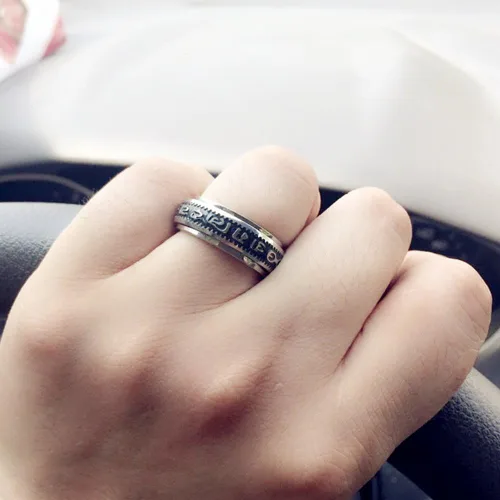 Miniatura 3 de JAJAFOOK - Anillo de acero inoxidable tibetano budista seis verdadera sílaba mantra sánscrito Om Mani Padme hum Spinner