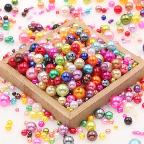 Cuentas de perlas de 5600 cuentas de satén de plástico de perlas de colores con agujeros para pulseras y fabricación de joyas de 4,5,6,8 in (color)