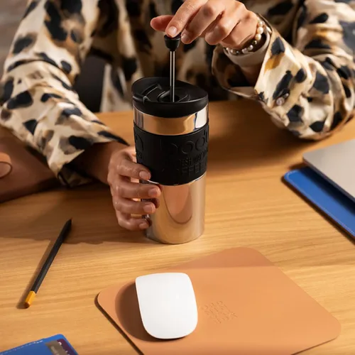 Miniatura 8 de BODUM Juego de cafetera de prensa francesa de viaje, acero inoxidable con tapa adicional, al vacío, 0.35 L/12 oz, negro