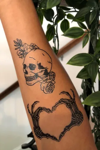 Miniatura 5 de Tatuajes temporales para mujeres adultas – 2 hojas – Black Big Ying y Yang Koi Fish Kanji Love Skeleton Heart Hand Skull Lotus Sleeve Adultos Tattoo