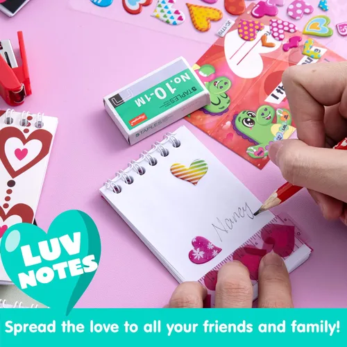 Miniatura 5 de JOYIN Juego de 28 artículos de papelería para el día de San Valentín con tarjeta de regalo para niños, incluye lápices, reglas, cuaderno