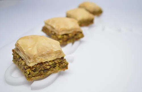 Miniatura 7 de Baklava Surtido de 4 libras – Auténtica caja de regalo de pastelería libanesa, recién horneada diariamente, pequeño postre gourmet, perfecta