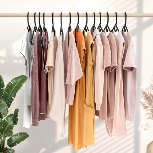 Miniatura 3 de NEATERIZE Perchas gruesas y resistentes, paquete de 24 perchas de plástico color negro, ideales para colgar abrigos, chaquetas, jeans y colgadores