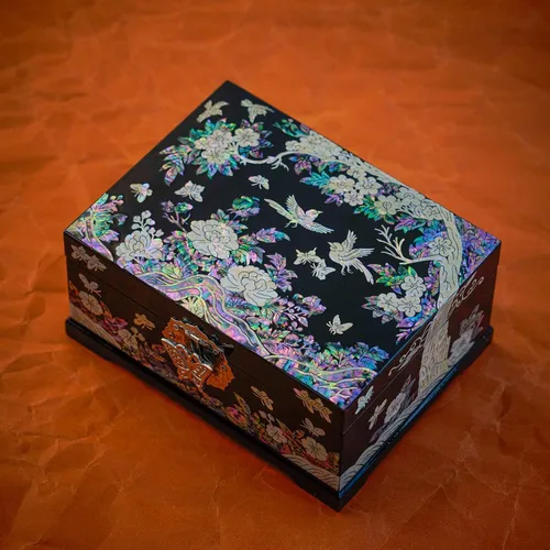Miniatura 3 de February Mountain Joyero de nácar Fabricación de madera Interior de terciopelo de dos capas Tapa de espejo Acabado de laca Arte coreano hecho a