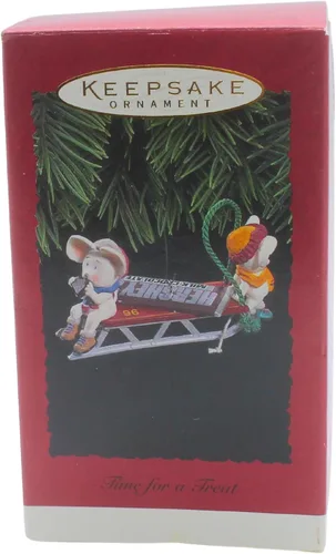 Miniatura 2 de Hallmark Adorno de recuerdo - Tiempo para un regalo (Hershey) 1996 (QX5464)