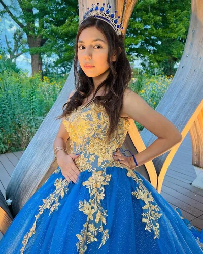 Miniatura 3 de XYAYE Vestido de quinceañera de tul brillante para mujer, vestido de fiesta con flores en 3D, vestidos sin tirantes de encaje dorado dulce 15 16