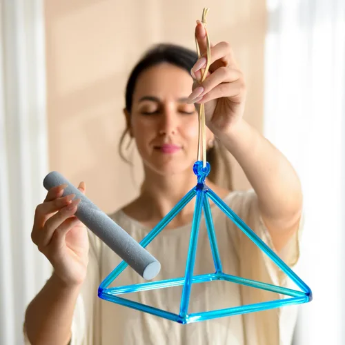 Miniatura 3 de CVNC Instrumento musical curativo de pirámide de cristal de cuarzo de color azul de 8 pulgadas + bolsa de transporte de energía potente
