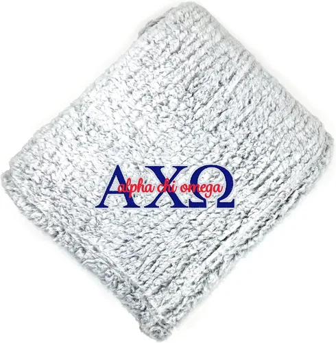 Go Greek Chic Alpha Chi Omega - Manta de sherpa bordada (azul marino)