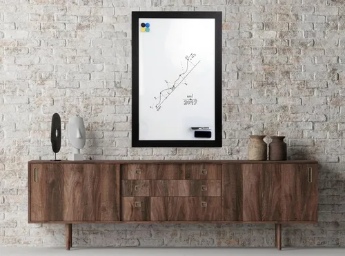Miniatura 4 de Pizarra blanca magnética enmarcada en madera real, 24" X 36", montaje en pared vertical/horizontal, incluye marcador negro, borrador y 4 imanes