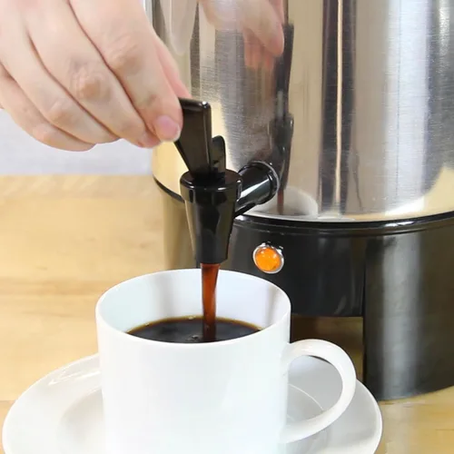 Miniatura 8 de Cafetera West Bend de aluminio altamente pulido con control automático de temperatura, preparación de una taza por minuto y fácil limpieza. Incluye