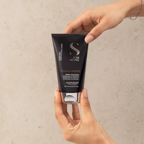 Miniatura 4 de ALFAPARF MILANO Semi di Lino Sublime Cellula Madre Define Multiplicador para cabello ondulado y rizado – Añade definición y control para un cabello