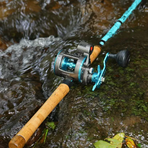 Miniatura 6 de Sougayilang Inshore Fishing Rod Combo with Line Counter Fishing Reel Suitable for Catfish, Salmon/Steelhead, Striper Bass Fishing Mano derecha