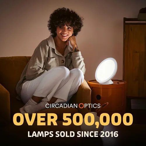 Miniatura 9 de Circadian Optics Lumos 2.0 Lámpara de escritorio con terapia de luz brillante Como se ve en Shark Tank Brillo ultra potente de 10,000 LUX El