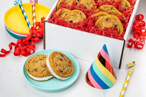 Miniatura 6 de Great American Cookies – 12 galletas assortidas recién horneadas – horneadas a diario, preparadas a mano y nunca congeladas – Ideales