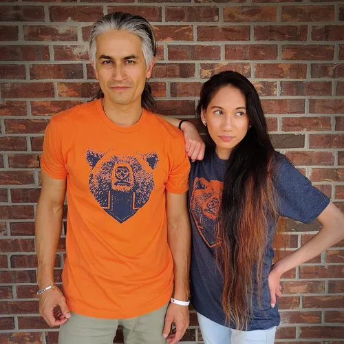 Miniatura 2 de Camiseta estampada a mano con diseño de oso