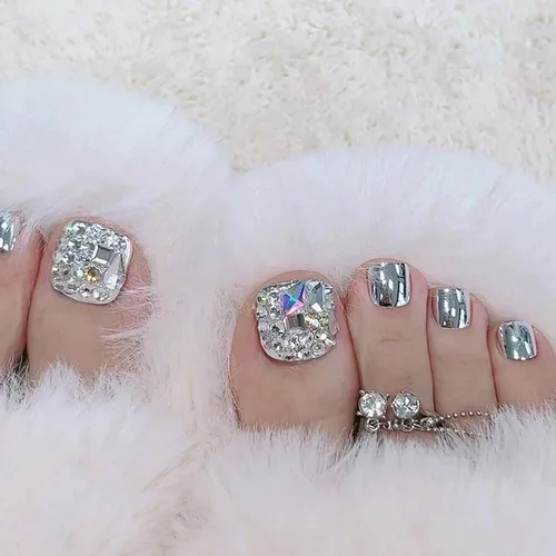 Miniatura 9 de Uñas postizas acrílicas artificiales negras para los dedos de los pies, ataúd a presión con diseños de flores blancas, uñas postizas reutilizables