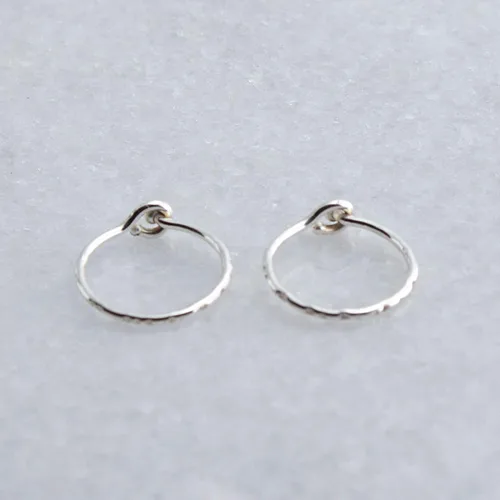 Miniatura 73 de Aretes de plata de ley abiertos para cartílago, tragus, delgados, calibre 22