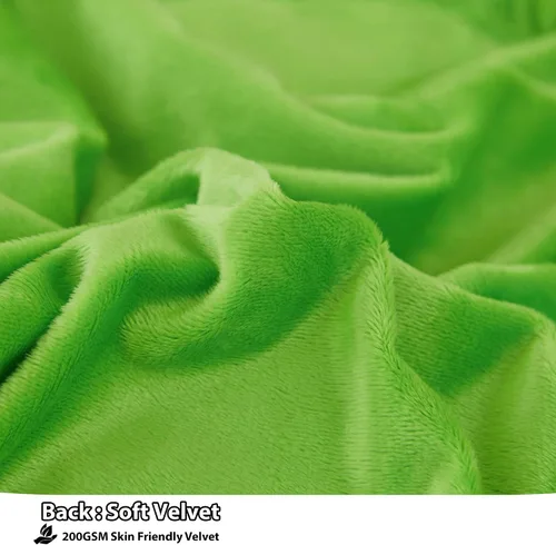Miniatura 4 de LIFEREVO Paquete de 2 fundas de almohada de felpa lanuda de piel sintética de 20"x26", fundas de almohada decorativas esponjosas con cierre de Verde