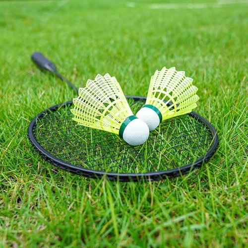 Miniatura 4 de AboveGenius Juego de 4 raquetas de bádminton para juegos al aire libre, incluye 4 raquetas, 6 volantes de bádminton de nailon, raquetas de bádminton