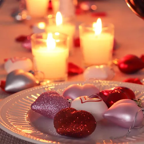 Miniatura 7 de Decoraciones para el día de San Valentín, decoración de corazón, 36 piezas de adornos de plástico rojo, plateado, rosa, blanco, árbol de Navidad