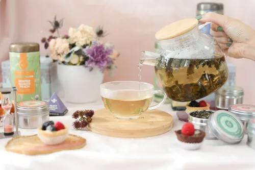 Miniatura 4 de Teabloom Tetera de vidrio segura para estufa con tapa de bambú (40 onzas/40.6 fl oz) + boquilla de filtro de té de hojas sueltas + 2 tés